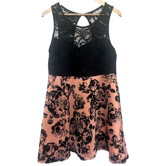 Y2K Vibe Lace Burnout Velvet Floral Mini Dress Size 1X Whimsygoth Feminine HOCO - Picture 1 of 12